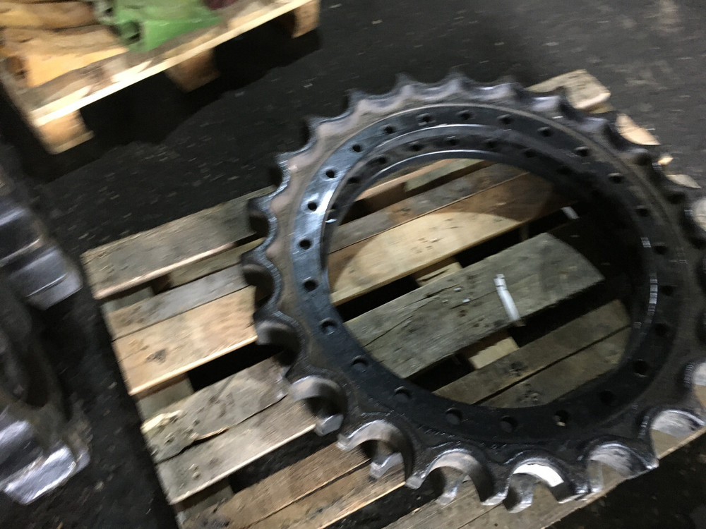 Звездочка Hitachi ZX450-3/EX400/ZX370 VTRACK