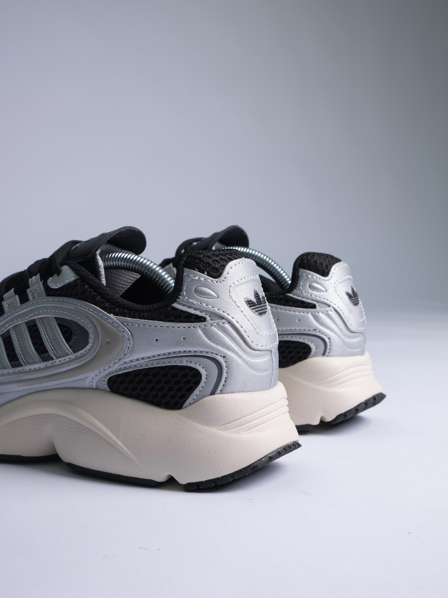 Кроссовки Adidas Ozmillen #IF4012 (чёрн.)