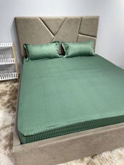 Простынь на резинке с нав 180 /200 Страйп