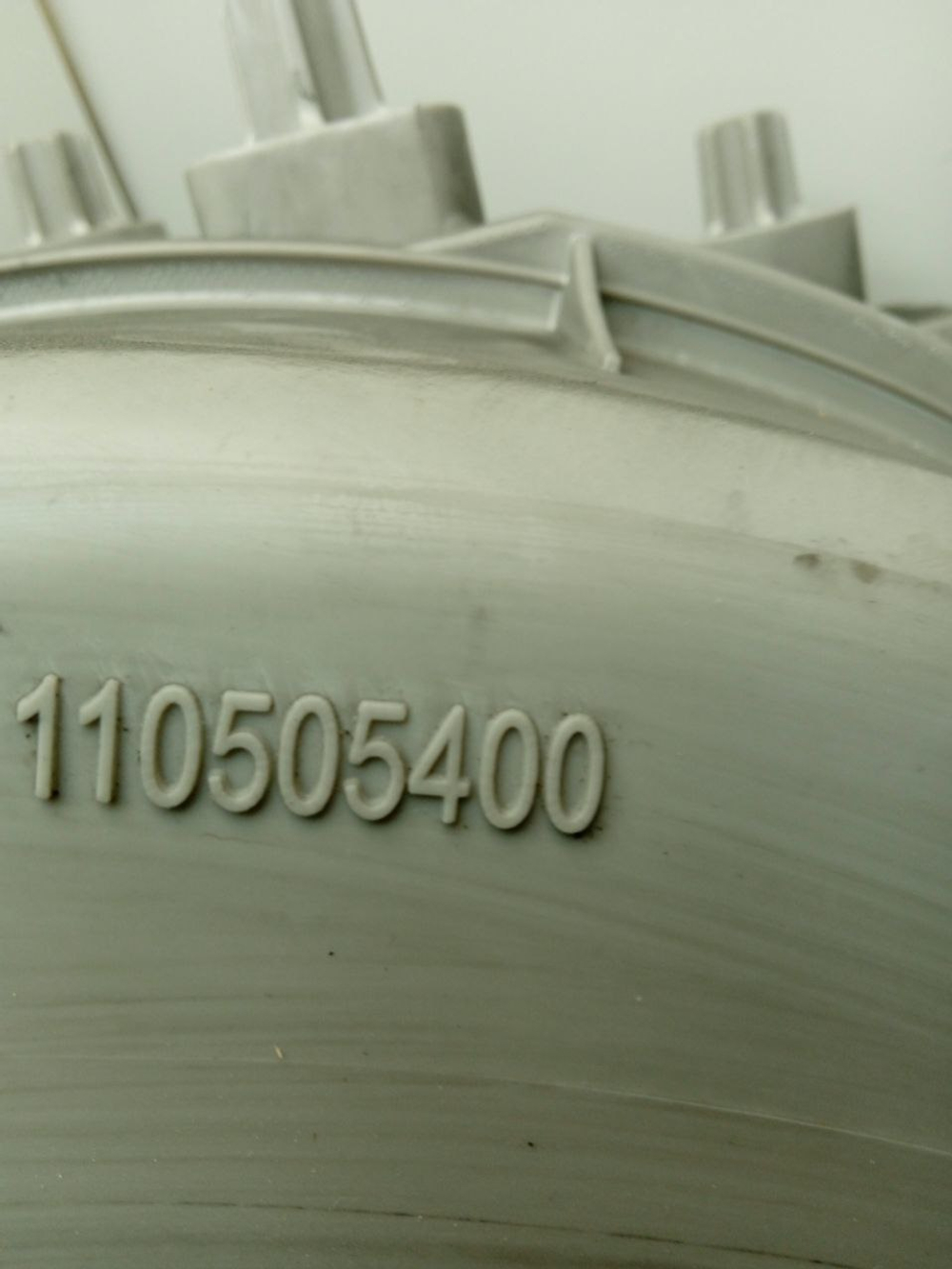 ZWS2101 кт9 Бак для стиральной машины Electrolux Aeg Zanussi 110505300 110505400 б/у