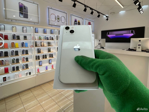 iPhone 13, 128 ГБ б/у