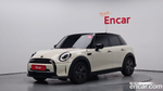 Mini Cooper 5 дверей Classic (06.2022)