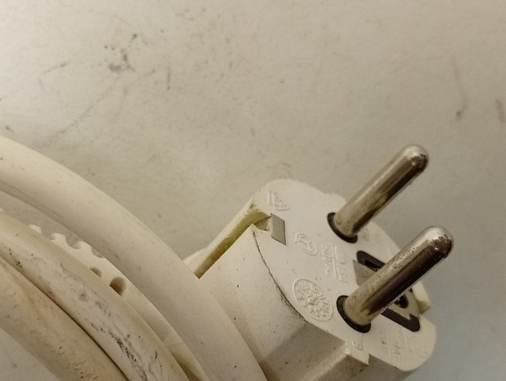 WMSG7105 кт46 Сетевой фильтр со шнуром для стиральной машины Hotpoint-Ariston б/у