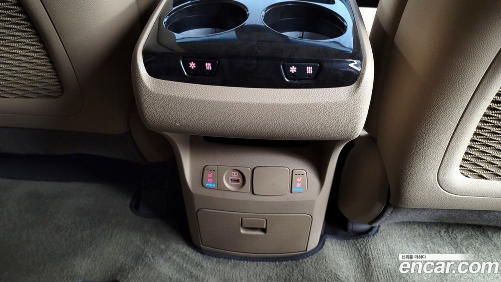Kia The New Carnival (Sedona) 9-и местный High Limousine (03.2020)