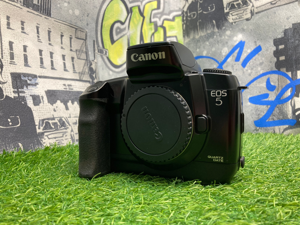 Canon EOS 5