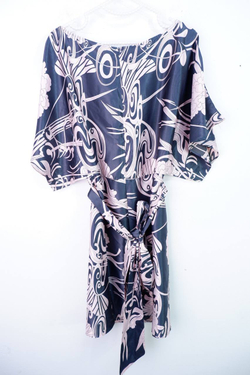 Платье Oggi приталенное, визуально на 42/44 размер