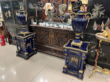 Винтаж: Пара ваз на постаментах