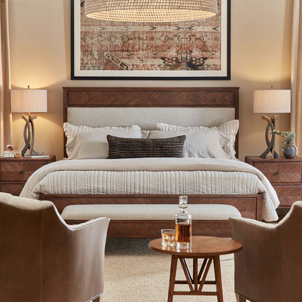 Кровать с мягким изголовьем "Нова"