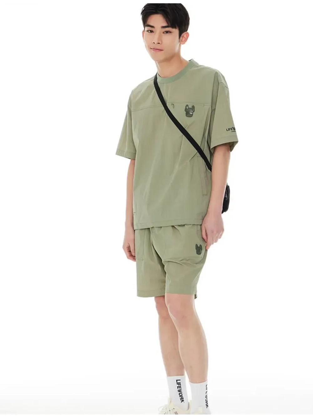 Шорты нейлоновые с завязками