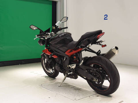 Triumph Street Triple R