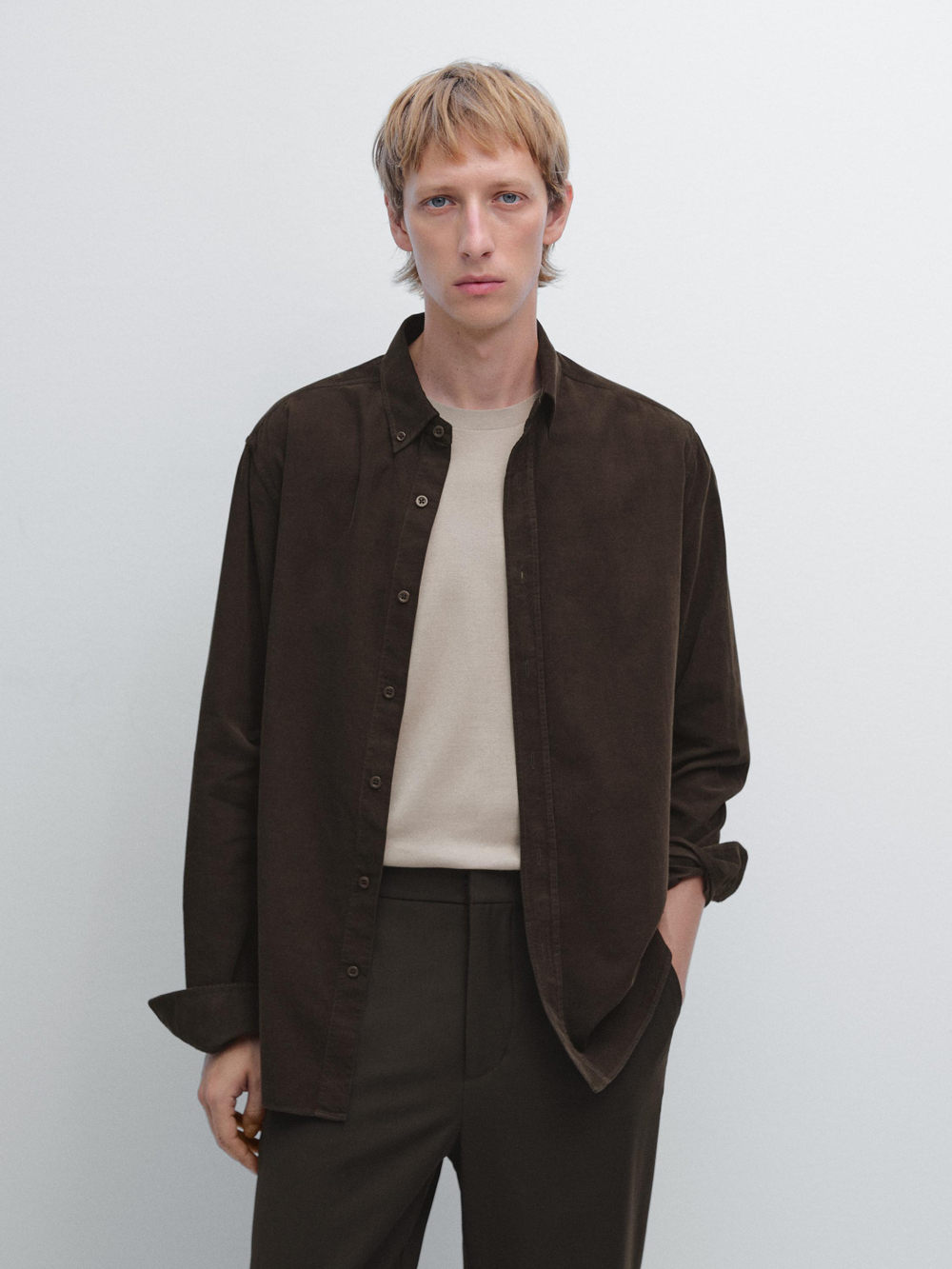 Massimo Dutti Рубашка прямого кроя в рубчик, коричневый