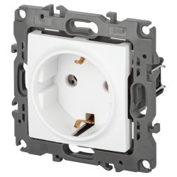 Розетка ЭРА Серия 12 12-2101-01М 2P+E Schuko 16А-250В белый матовый