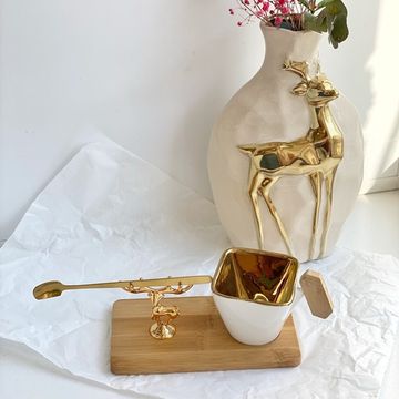 Кофейная пара «Золотой олень», чашка 90 мл, блюдце 16×16×1,5 см, цвет белый