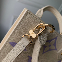 Louis Vuitton Petit Sac Plat
