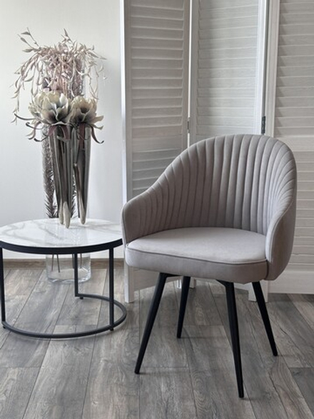 Стул М-City DISAUR Шелл поворотный на поворотный на 360 градусов, B22 Серый, Велюр, Черный каркас