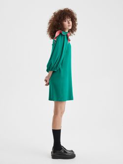 Платье с воланами изумрудного цвета