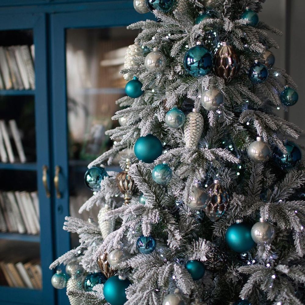 Заснеженная Ель премиум «ФОРЕСТО» (Литая+пвх) высота от 1.2 до 2.4 м