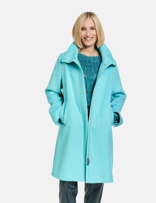 Пальто из шерсти