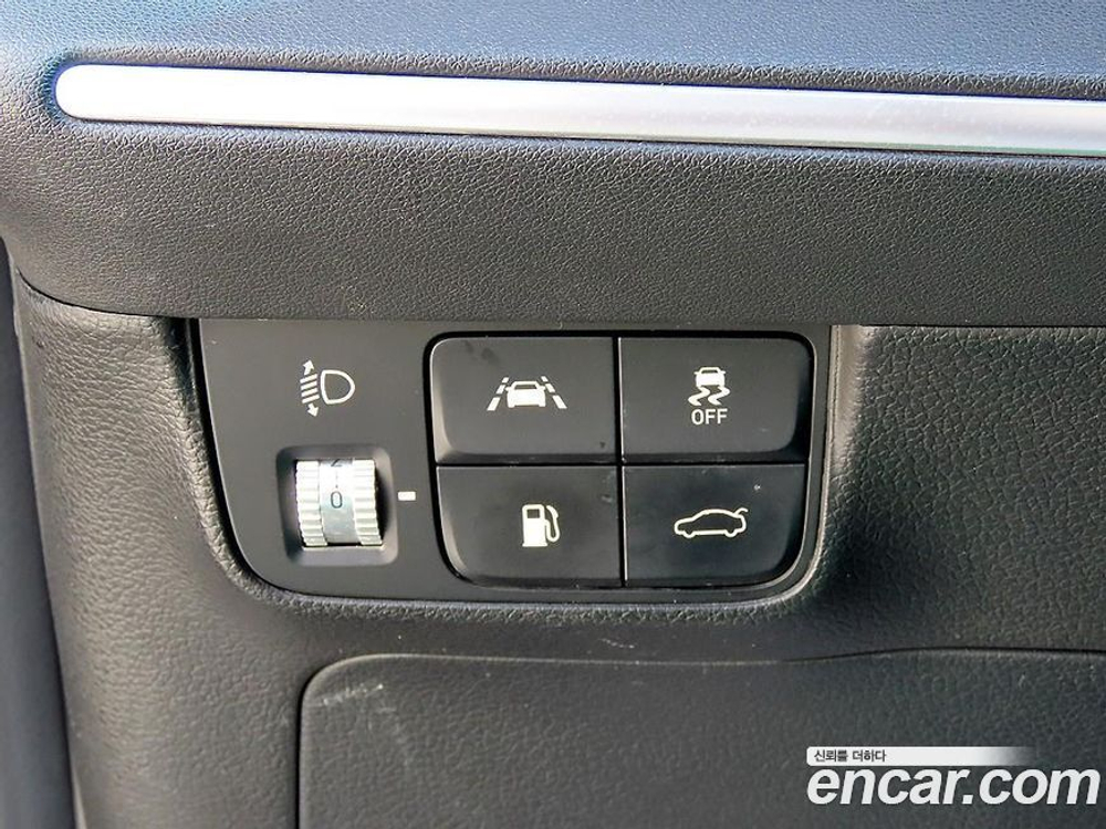 Hyundai The New Grandeur (Azera) IG 2.5 (01.2020)