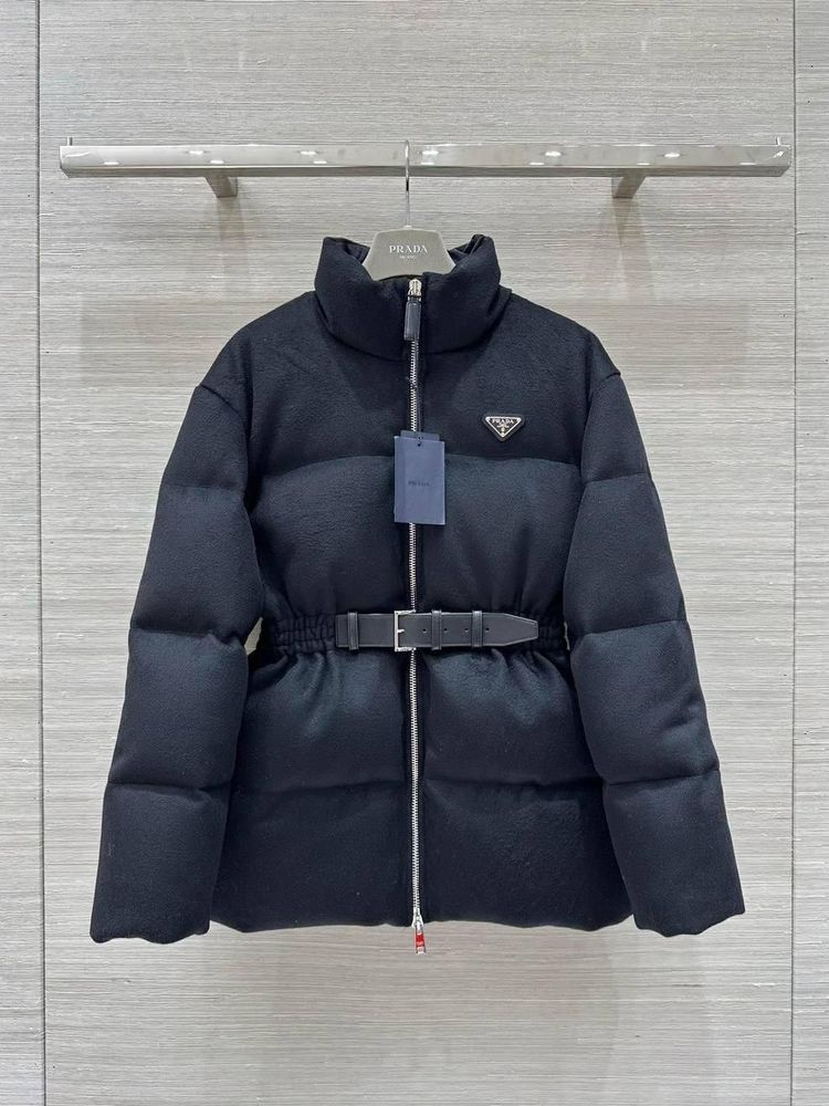 Пуховик Prada