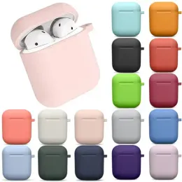Чехлы для Apple AirPods (1-го и 2-го поколений)