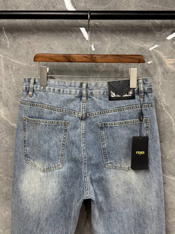 Джинсы Fendi