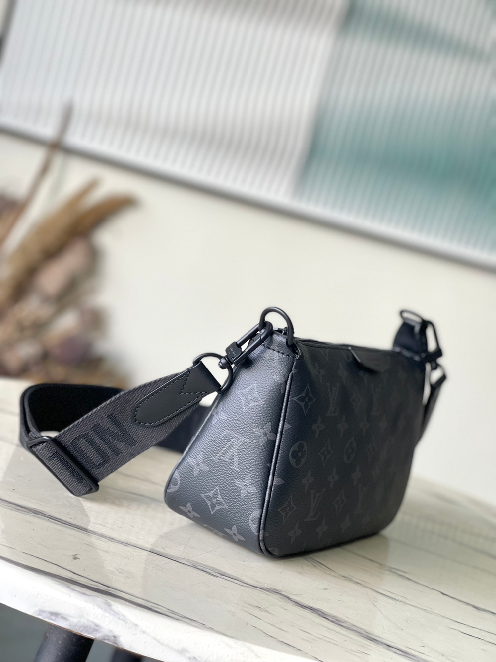Louis Vuitton Pochette Accessoire XL