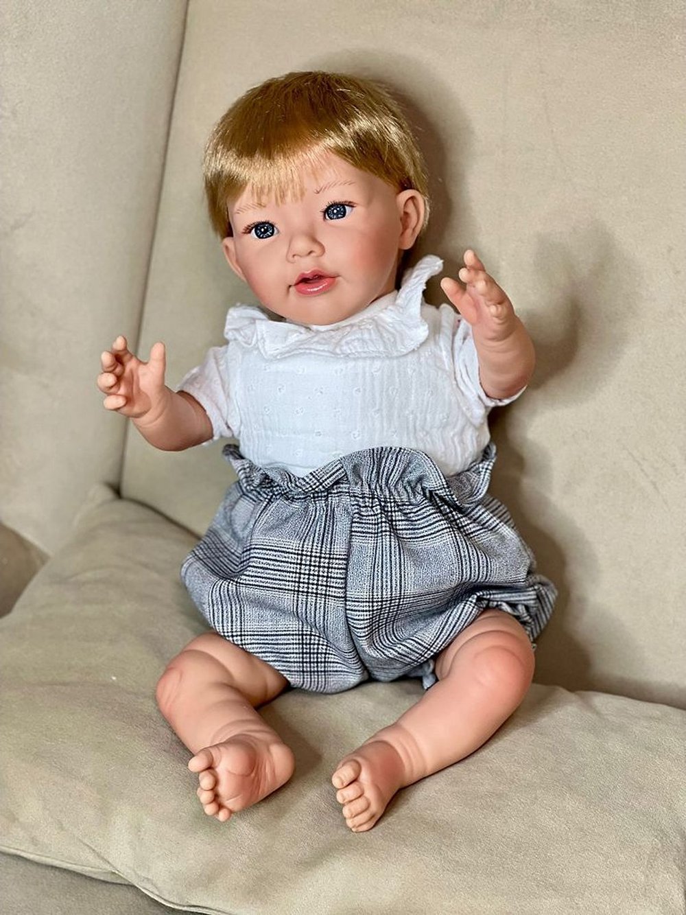 Кукла Nines 48см Guille мягконабивная в пакете (N4810K1)