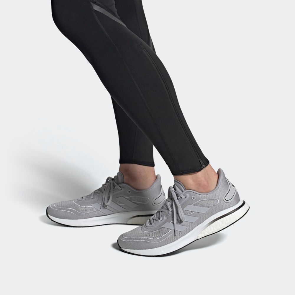 Кроссовки Adidas Supernova 3