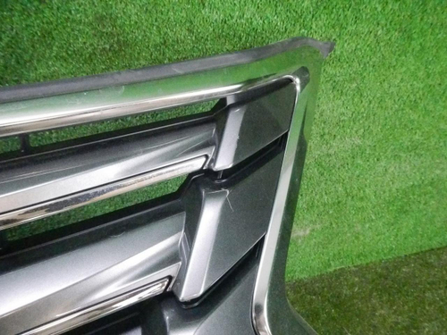 Решетка радиатора Lexus LX 3 (2015-2023)