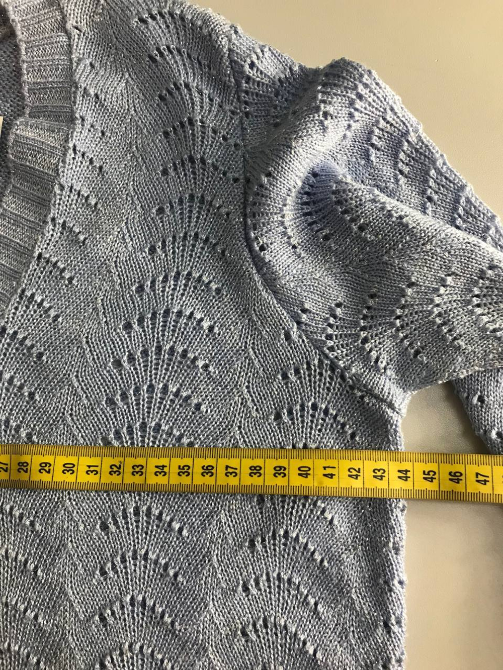 Джемпер красивой вязки, визуально на 44 размер