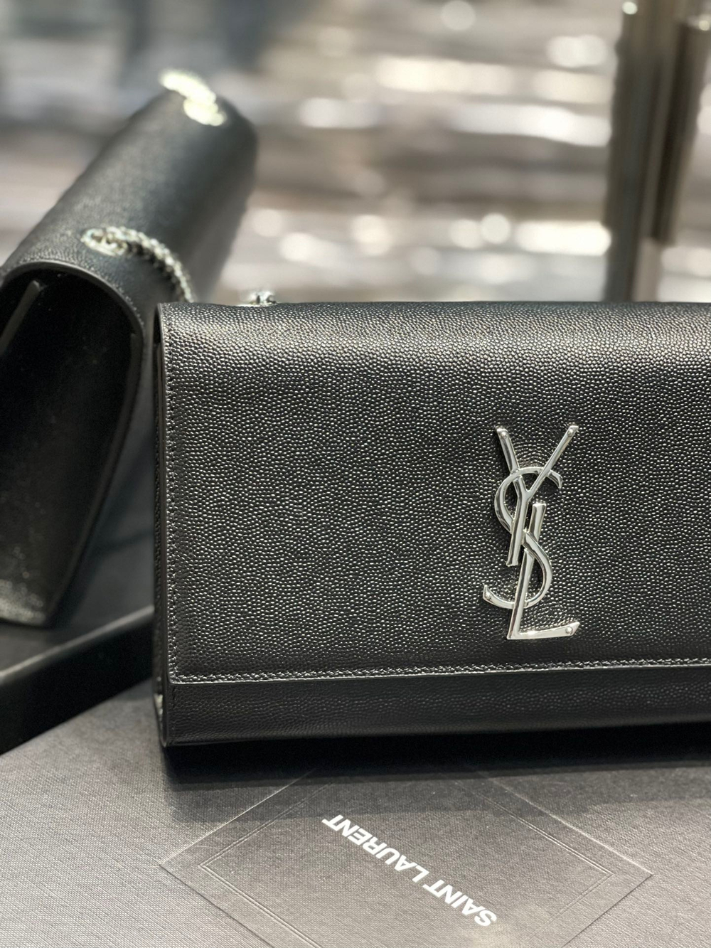 Saint Laurent Kate Medium Bag 24 cm