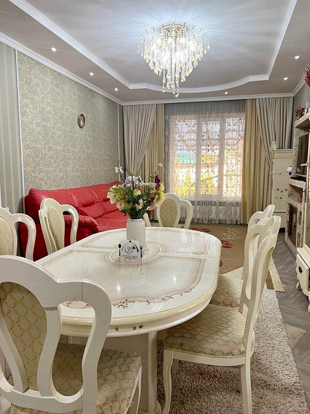 Шикарный дом с ремонтом и мебелью в г.Славянск - на - Кубани.
