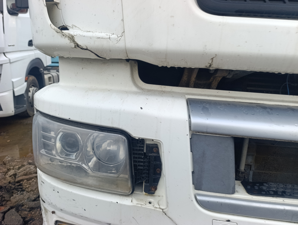 КамАЗ 5490 4x2 Седельный тягач 5490-095-68 (Дизельный, 12,0 л, 428 л.с., МТ)
