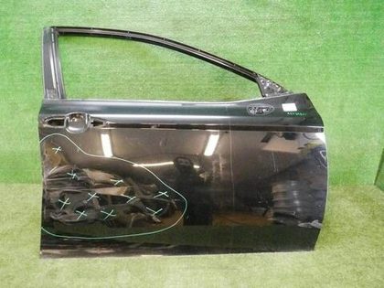 Дверь передняя правая Toyota Camry xv70 (2017-н.в)