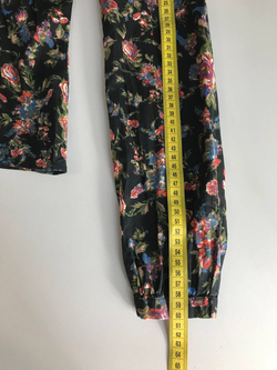 Блузка Tu с цветочным принтом, маркировка 8, визуально на 42 размер