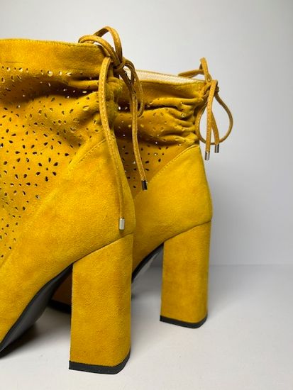 Ботинки женские