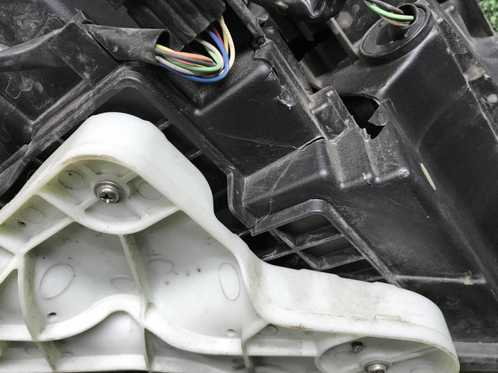 Битая Фара левая Infiniti QX80 (2017-2024) LED