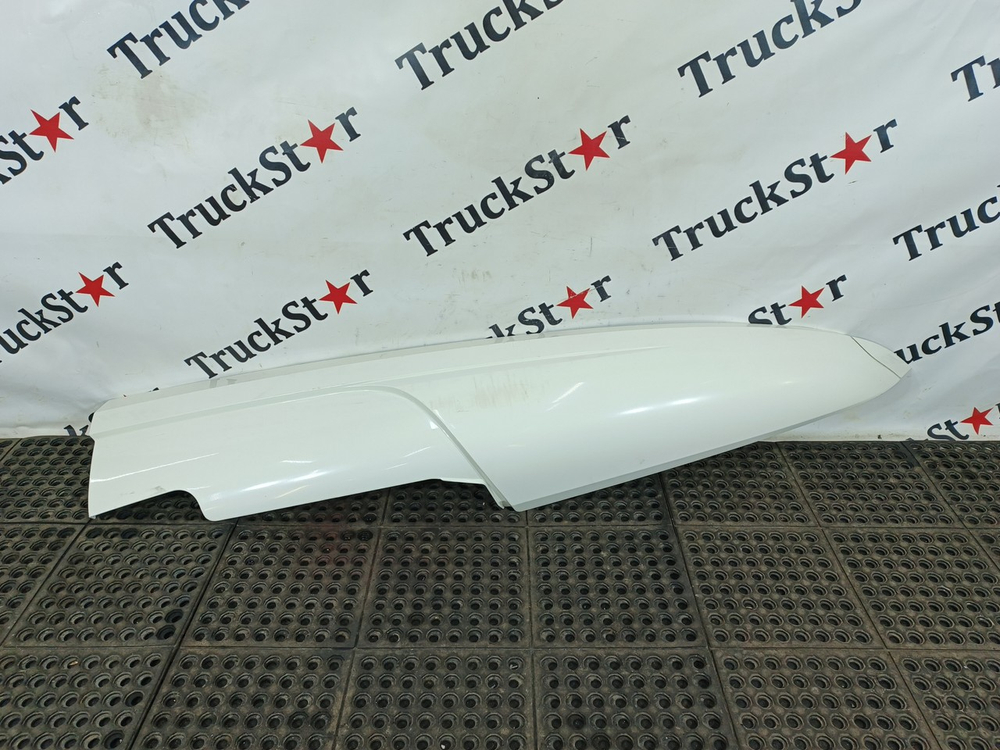 Спойлер крыши боковой левый