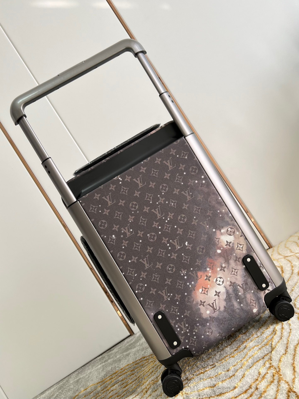 Louis Vuitton Horizon 55 Suitcase