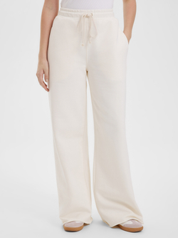 Набор из молочных брюк и свитшота с начесом