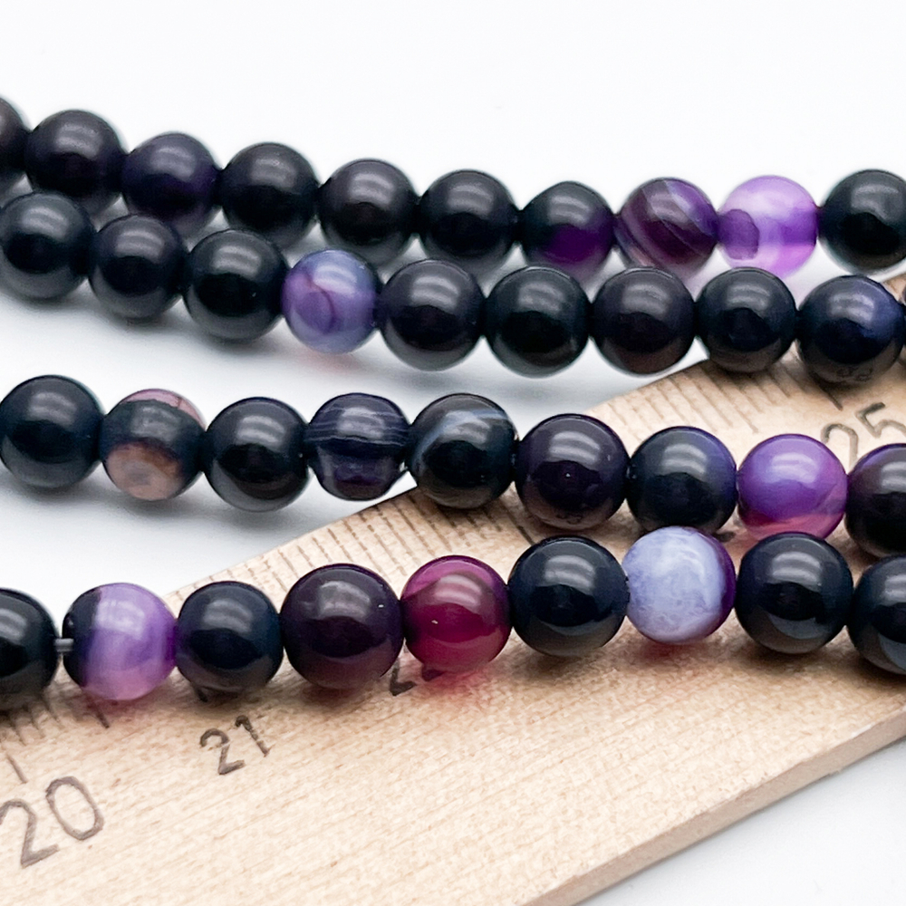 Агат тонированный бусины, цвет темно-фиолетовый, диаметр около 6,1-6,3 мм, цена 29-30 шт (1/2 нити)