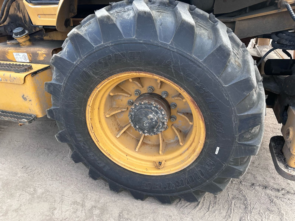 LUGONG LG* Экскаватор-погрузчик LG388H (Дизельный, 4,8 л, 102 л.с., АТ)