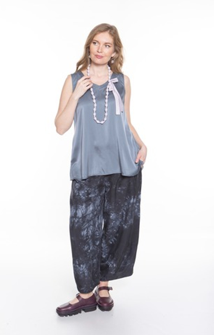 ТОП С V-ОБРАЗНЫМ ВЫРЕЗОМ