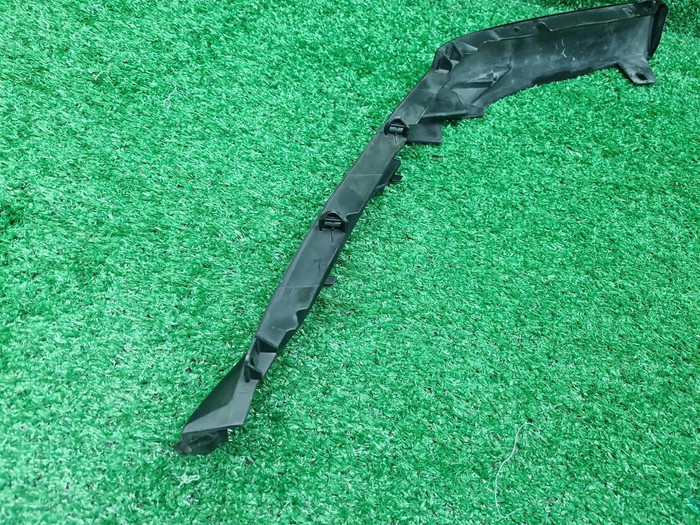 Накладка переднего бампера правая Lexus RX 4 19-22