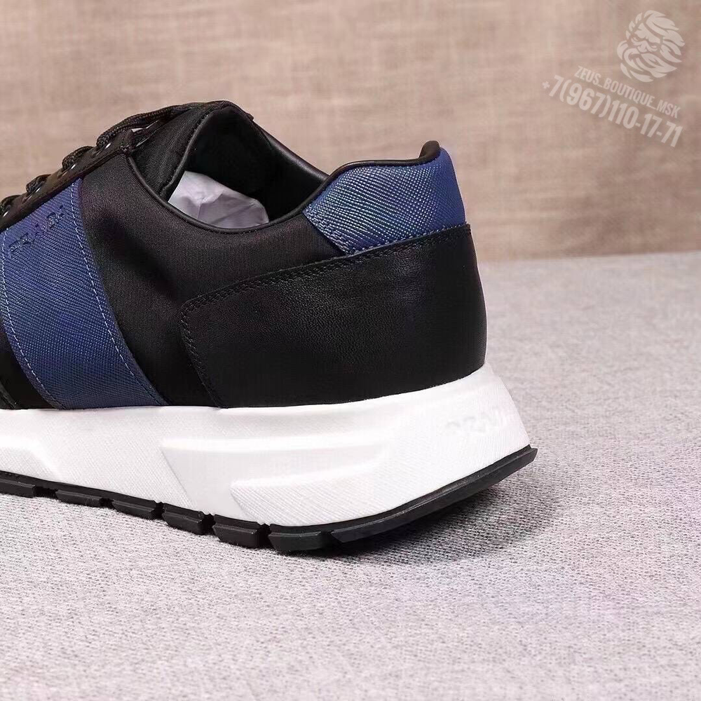 Кроссовки Prada