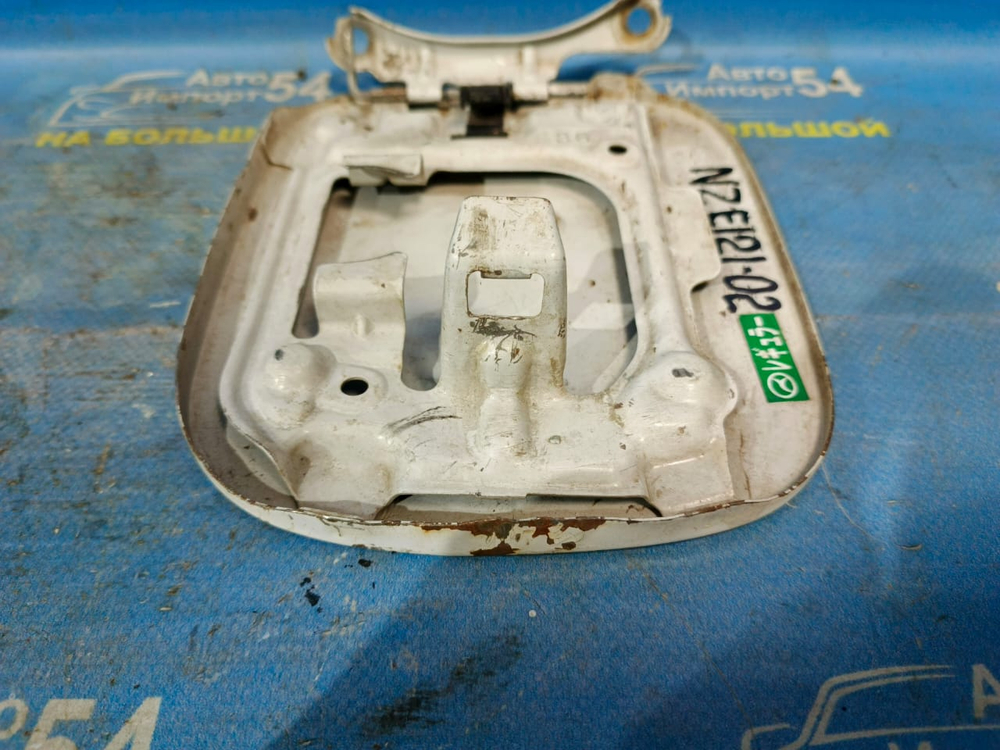 Лючок бензобака TOYOTA FIELDER 2001