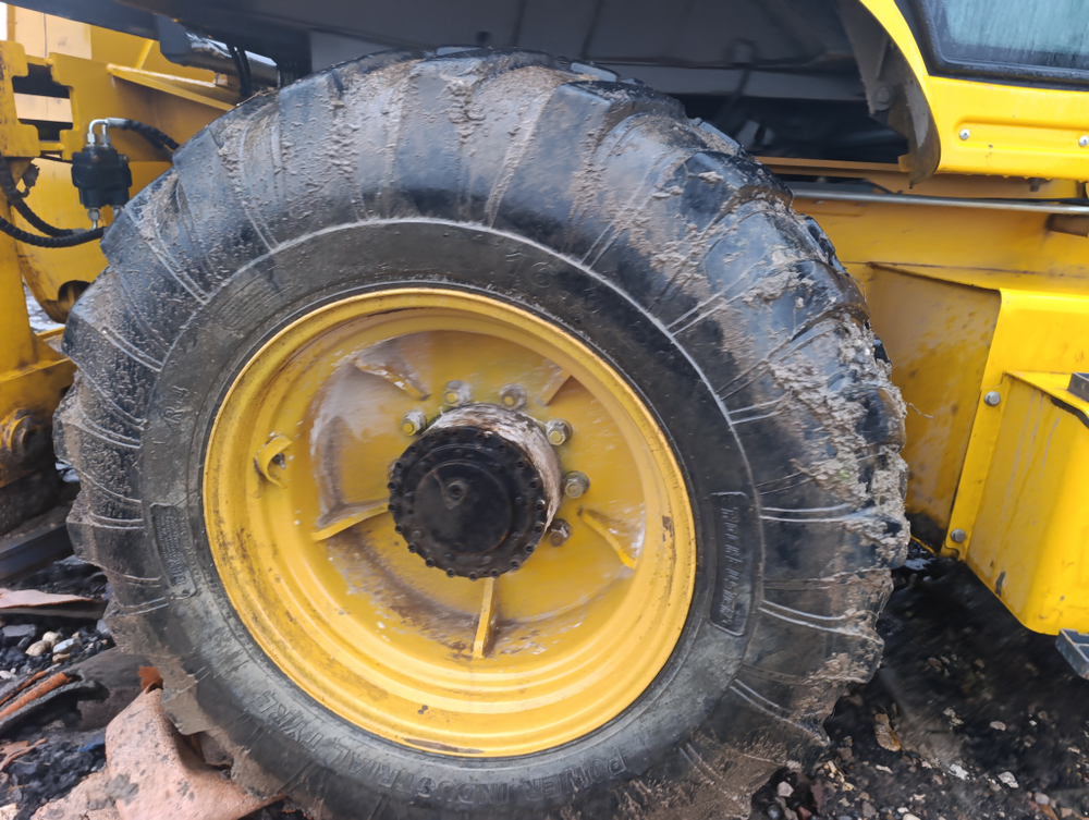 Bull 4SX Экскаватор-погрузчик 4SX-PLUS (Дизельный, 4,6 л, 122 л.с., АТ)