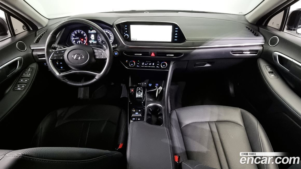 Hyundai Sonata (DN8) 1.6 Turbo (08.2021)