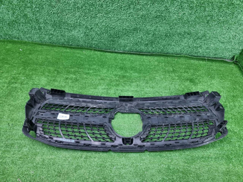 Решетка радиатора Mercedes GLB X247 (2019-2023)